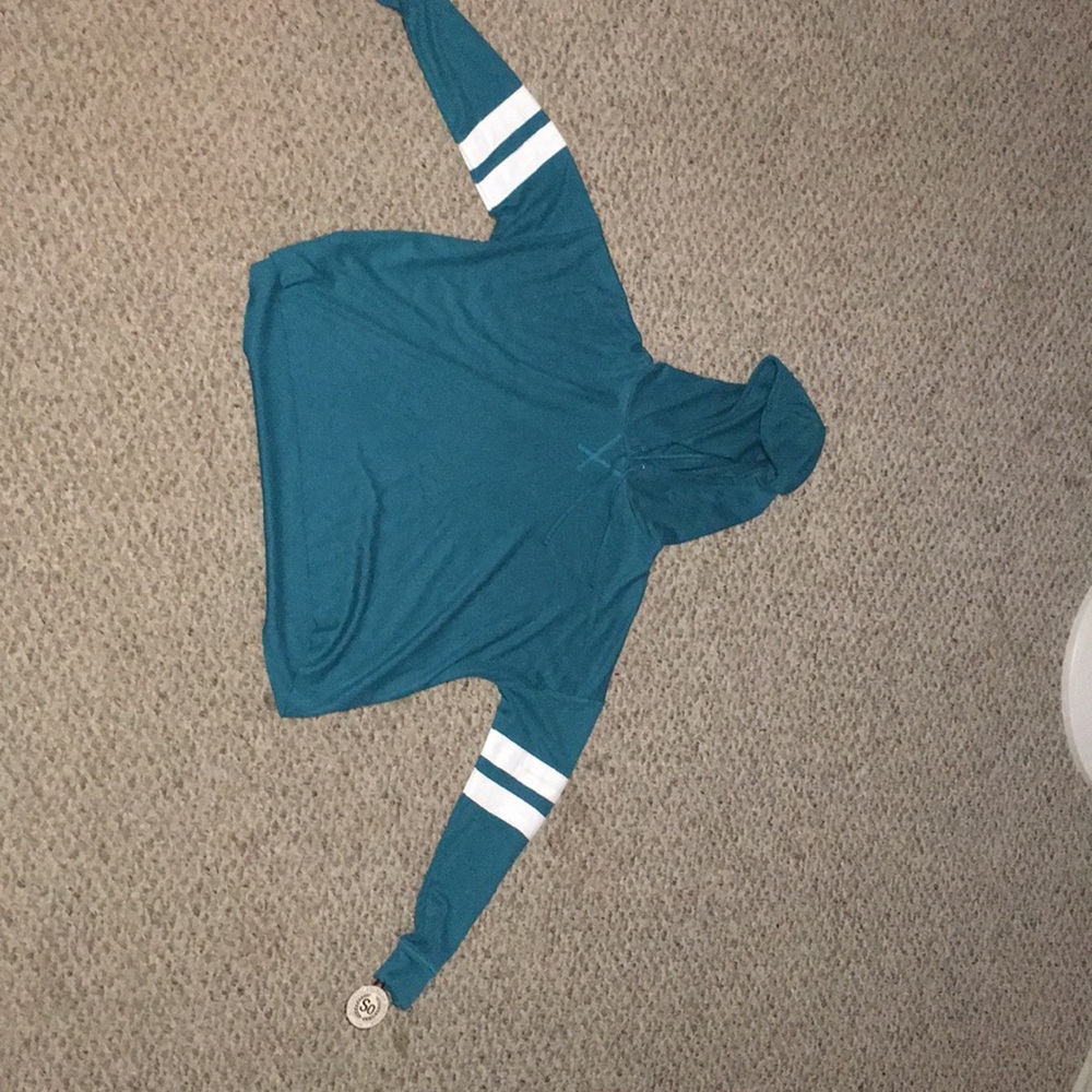 Cropped long sleeve